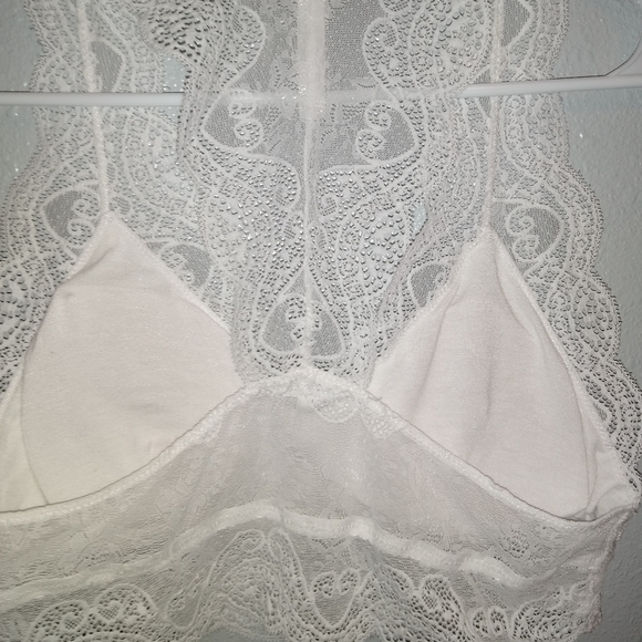 Comfy and Cute Bralette - Picture 2 of 3